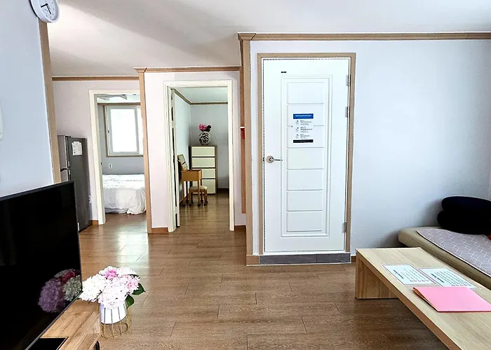Apartamento Joy - Groups & Families Up To 16 - 6br Private House - Walk To Gyeongbokgung