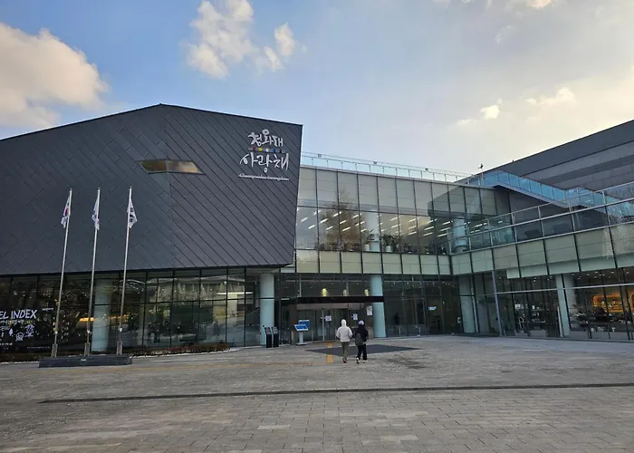 Joyㅡgroups & Families Up To 17ㅡ6br Whole Houseㅡwalk To Gyeongbokgung Apartamento Seúl