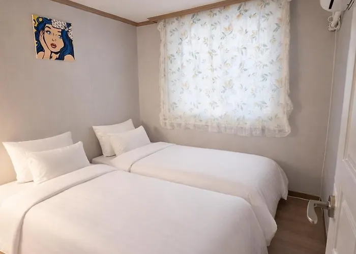 Joyㅡgroups & Families Up To 17ㅡ6br Whole Houseㅡwalk To Gyeongbokgung