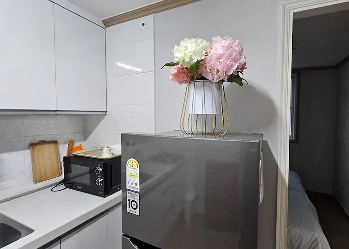 Joyㅡgroups & Families Up To 17ㅡ6br Whole Houseㅡwalk To Gyeongbokgung Apartamento Seúl