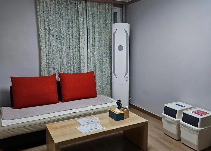 Joyㅡgroups & Families Up To 17ㅡ6br Whole Houseㅡwalk To Gyeongbokgung *