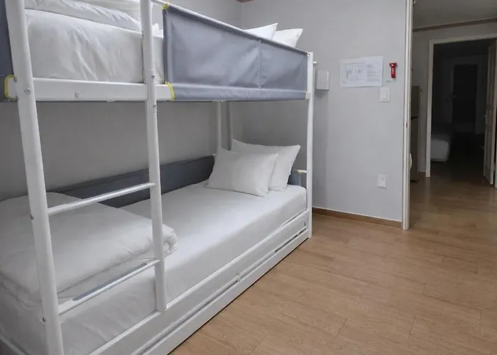 Joyㅡgroups & Families Up To 17ㅡ6br Whole Houseㅡwalk To Gyeongbokgung Apartamento Seúl
