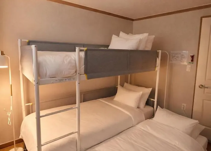 Joyㅡgroups & Families Up To 17ㅡ6br Whole Houseㅡwalk To Gyeongbokgung *