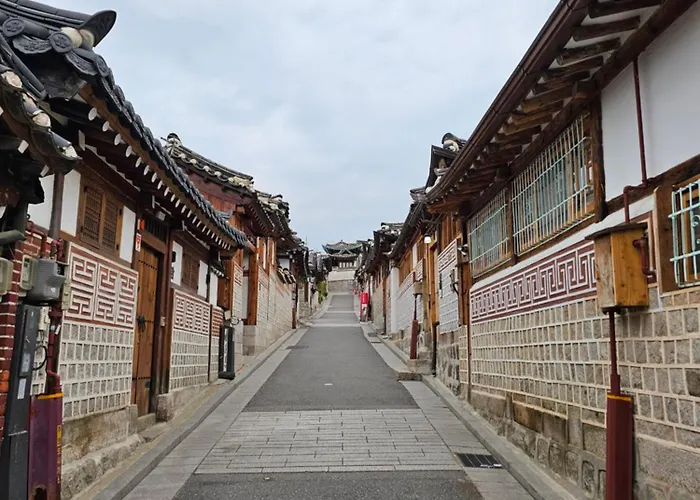 Joyㅡgroups & Families Up To 17ㅡ6br Whole Houseㅡwalk To Gyeongbokgung *