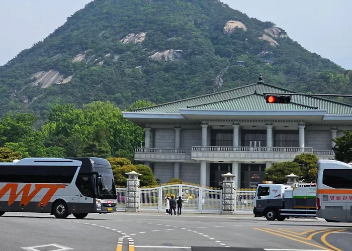 Apartamento Joyㅡgroups & Families Up To 17ㅡ6br Whole Houseㅡwalk To Gyeongbokgung *