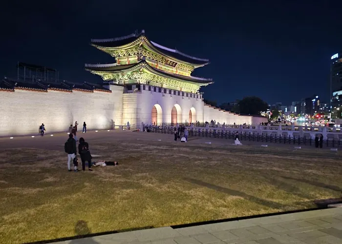 Apartamento Joyㅡgroups & Families Up To 17ㅡ6br Whole Houseㅡwalk To Gyeongbokgung Seúl