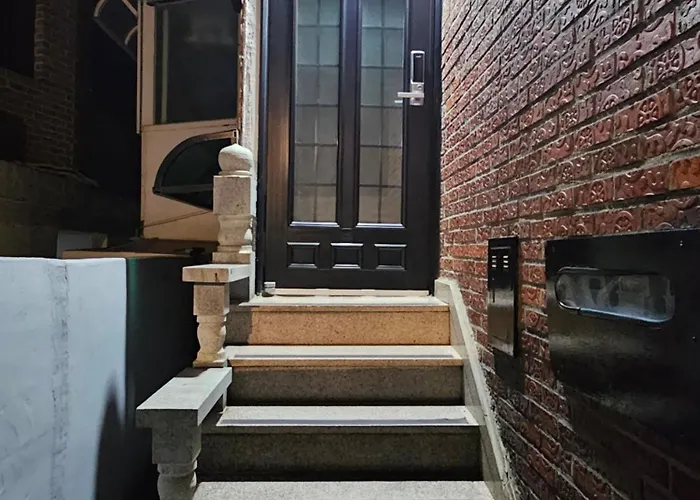 Apartamento Joyㅡgroups & Families Up To 17ㅡ6br Whole Houseㅡwalk To Gyeongbokgung *