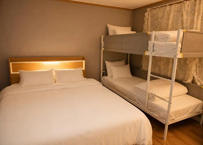 Apartamento Joyㅡgroups & Families Up To 17ㅡ6br Whole Houseㅡwalk To Gyeongbokgung